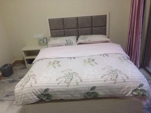Ухань: Wuhan University West Gate Hostel