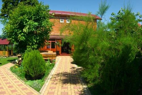 Даховская: Guest house "U Reki"
