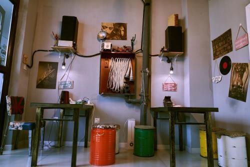 Урумчи: Urumqi Single Line Hostel