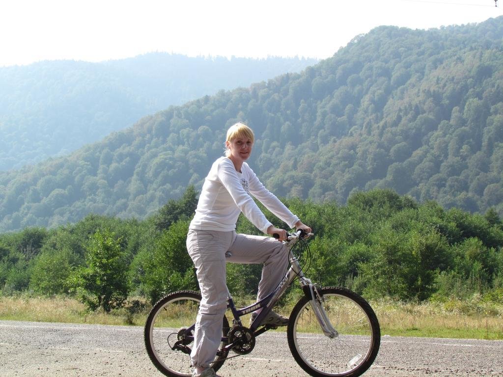 Хамышки: Gostevoy Dvor Dvenadtsat Mesyatsev