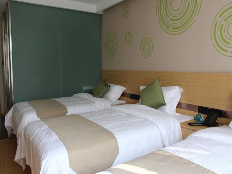 Лянфан: GreenTree Inn Langfang Dachang Movie City Select Hotel