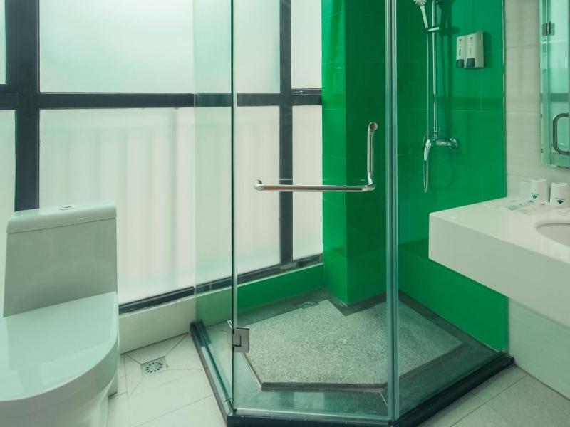 Гуйлинь: GreenTree Inn Guangxi Zhuang Autonomous Region Guilin Lingui District Luhu International Express Hotel