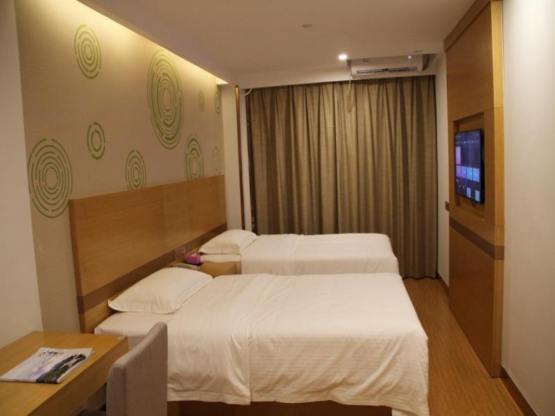 Гуйлинь: GreenTree Inn Guangxi Zhuang Autonomous Region Guilin Lingui District Luhu International Express Hotel