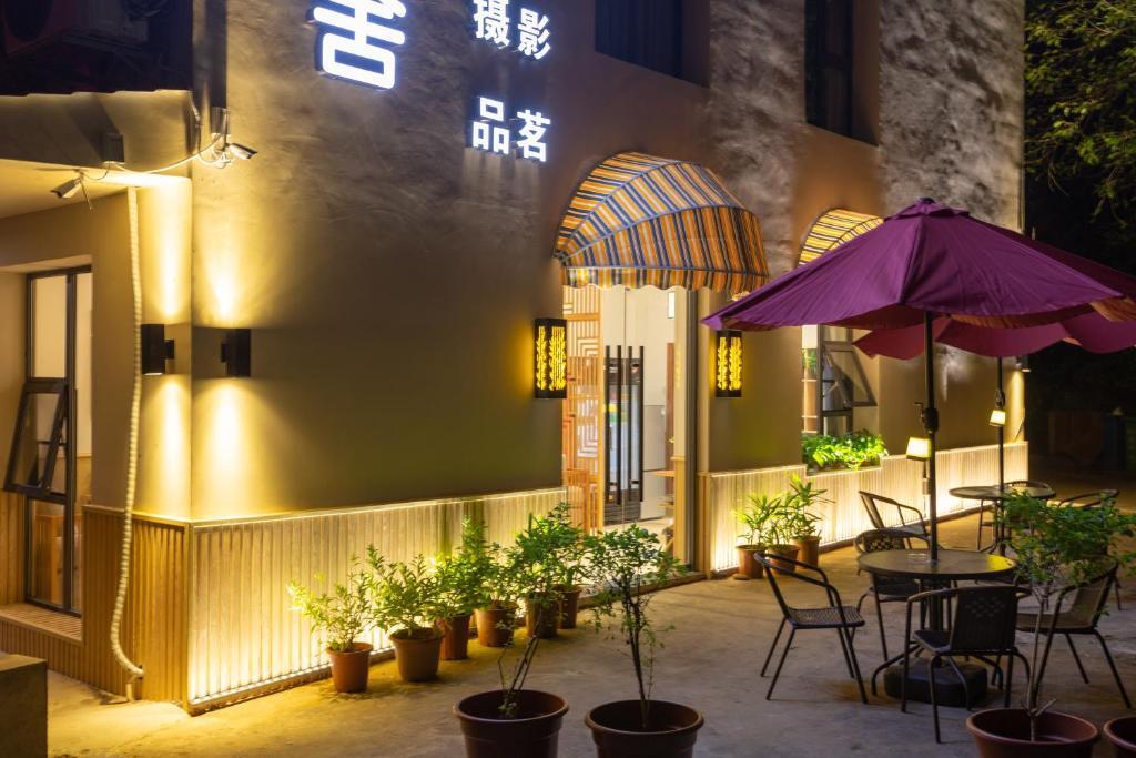 Гуйлинь: Guilin Daifeng Lake House