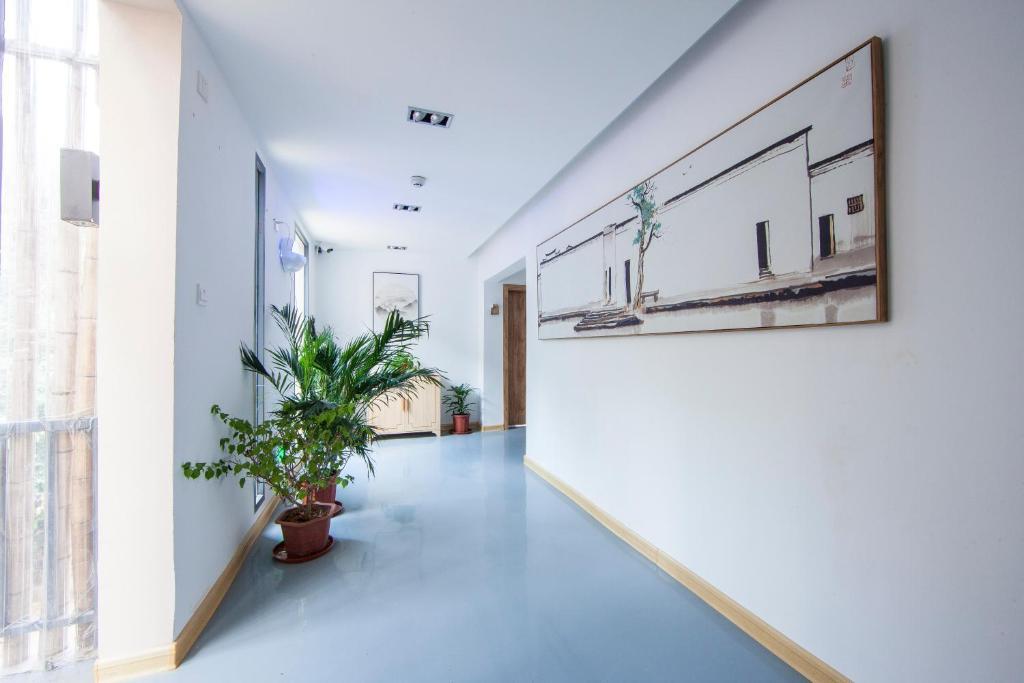 Гуйлинь: Guilin Daifeng Lake House