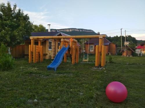 Даховская: Guest house Kalinka