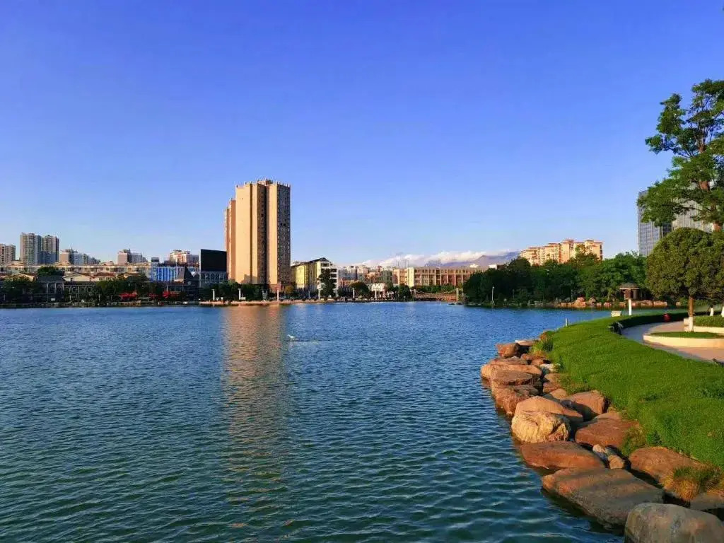 Чжаотун: 7Days Inn Zhaotong Hailou Road Wanghai park