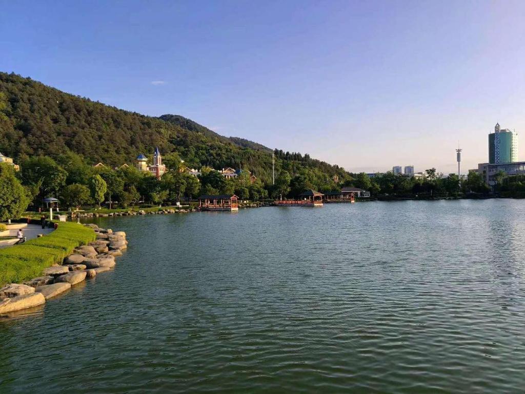 Чжаотун: 7Days Inn Zhaotong Hailou Road Wanghai park