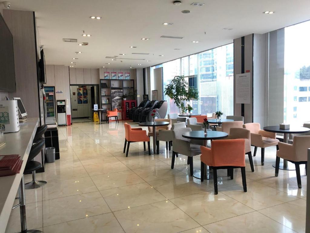 Чунцин: 7Days Premium Chongqing Yangjiaping Walking Street Center
