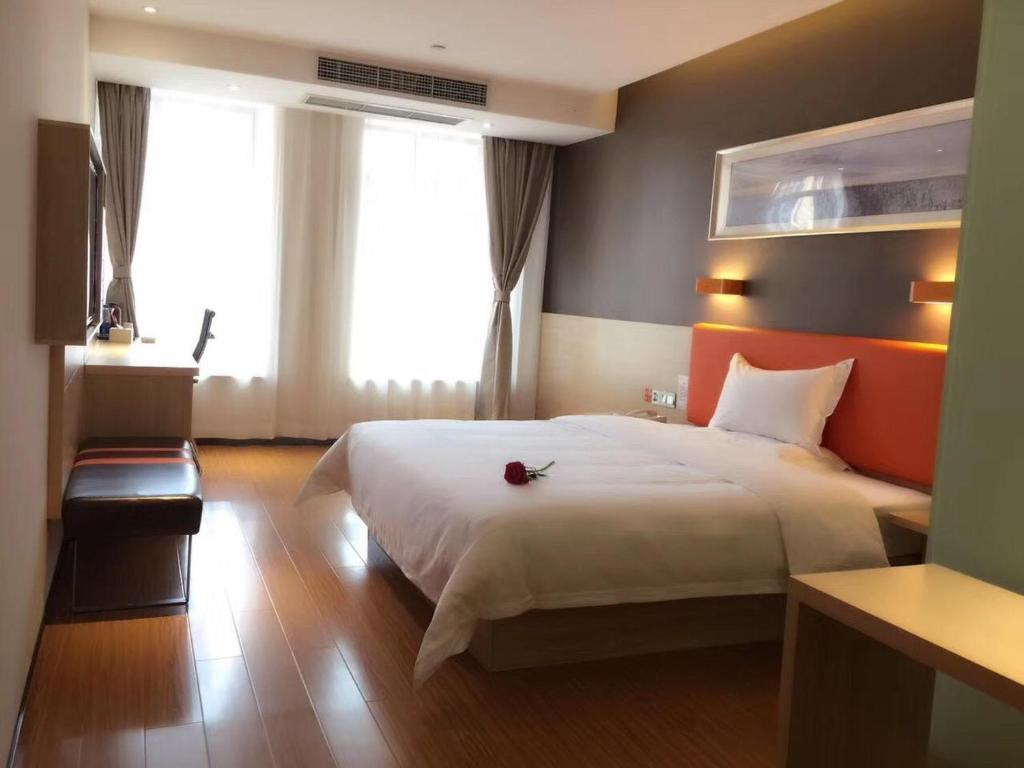Чунцин: 7Days Premium Chongqing Yangjiaping Walking Street Center