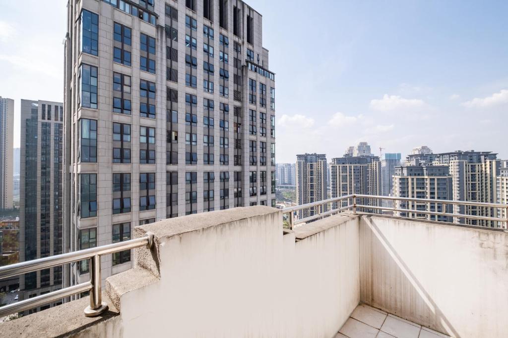 Чунцин: Kaixuan Motian Hotel with river view