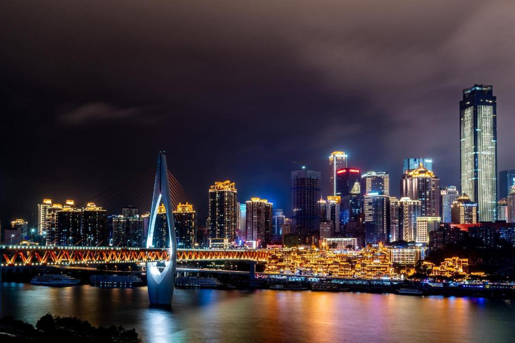 Чунцин: Kaixuan Motian Hotel with river view