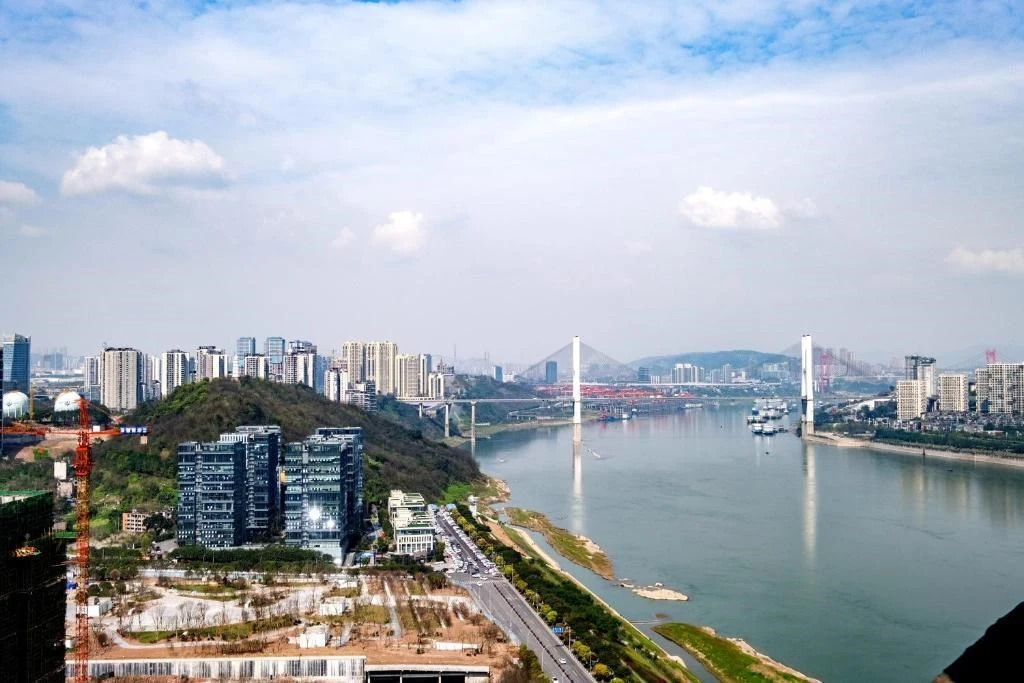 Чунцин: Kaixuan Motian Hotel with river view