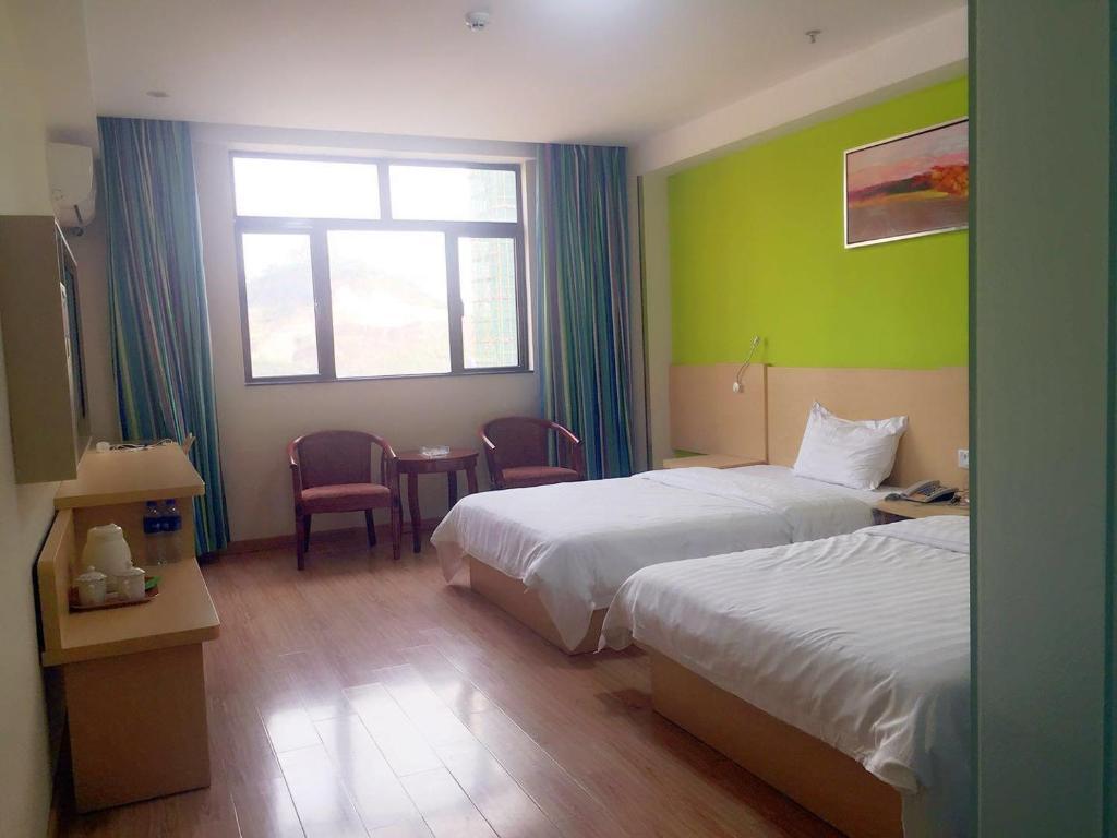 Хойчжоу: 7Days Inn Huizhou Longxi Town