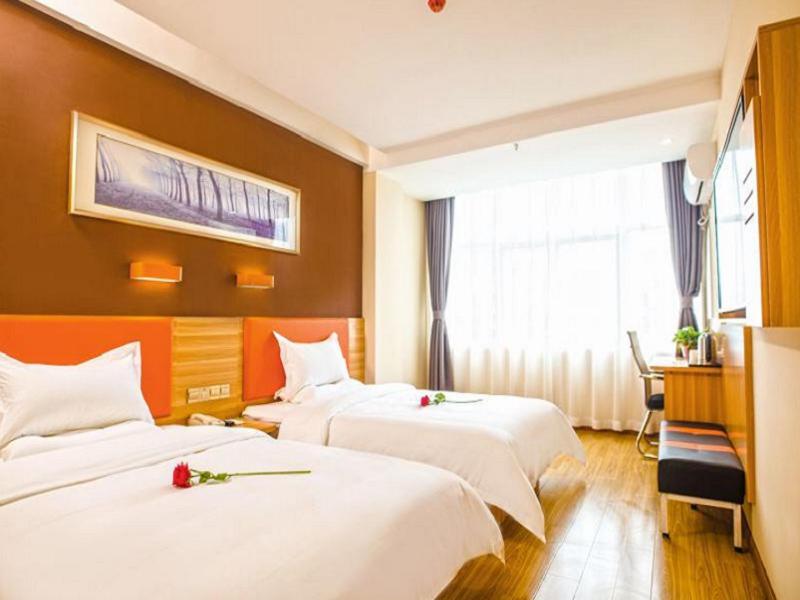 Лоян: 7Days Premium Luoyang Yichuan Dukang Avenue Branch