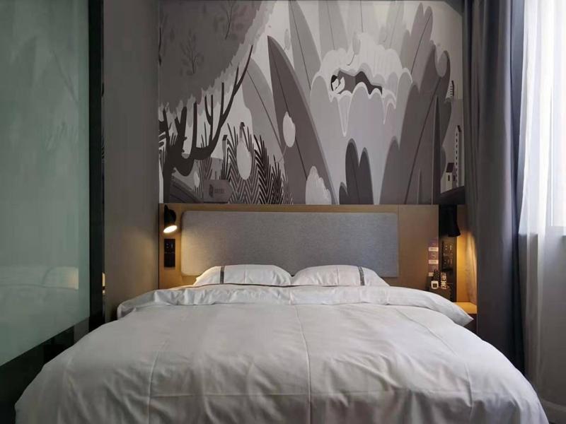 Сучжоу: Thank Inn Chain Hotel Anhui Suzhou Lingbi County People's Hospital Zhongxiu Jincheng
