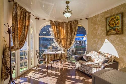 Гузерипль: Hotel Edem