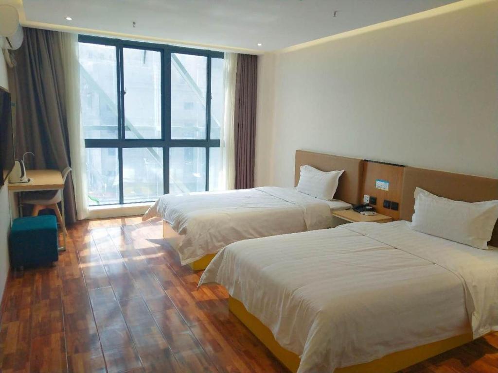 carousel image 3