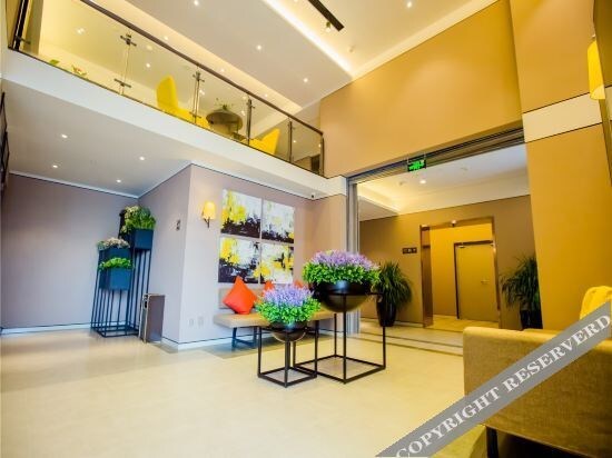 Хух-Хото: HomeinnPlus (Hohhot Fengzhou Road)