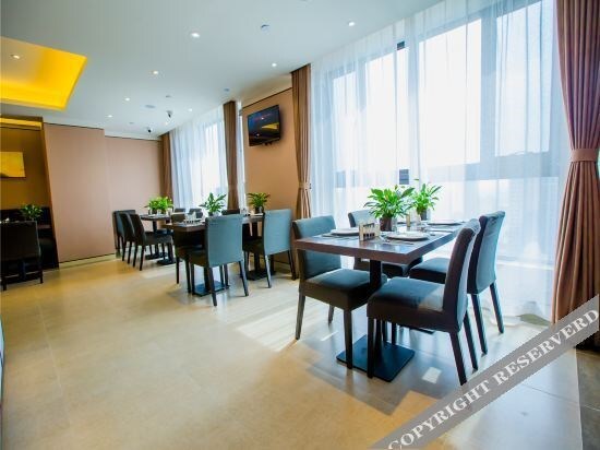 Хух-Хото: HomeinnPlus (Hohhot Fengzhou Road)