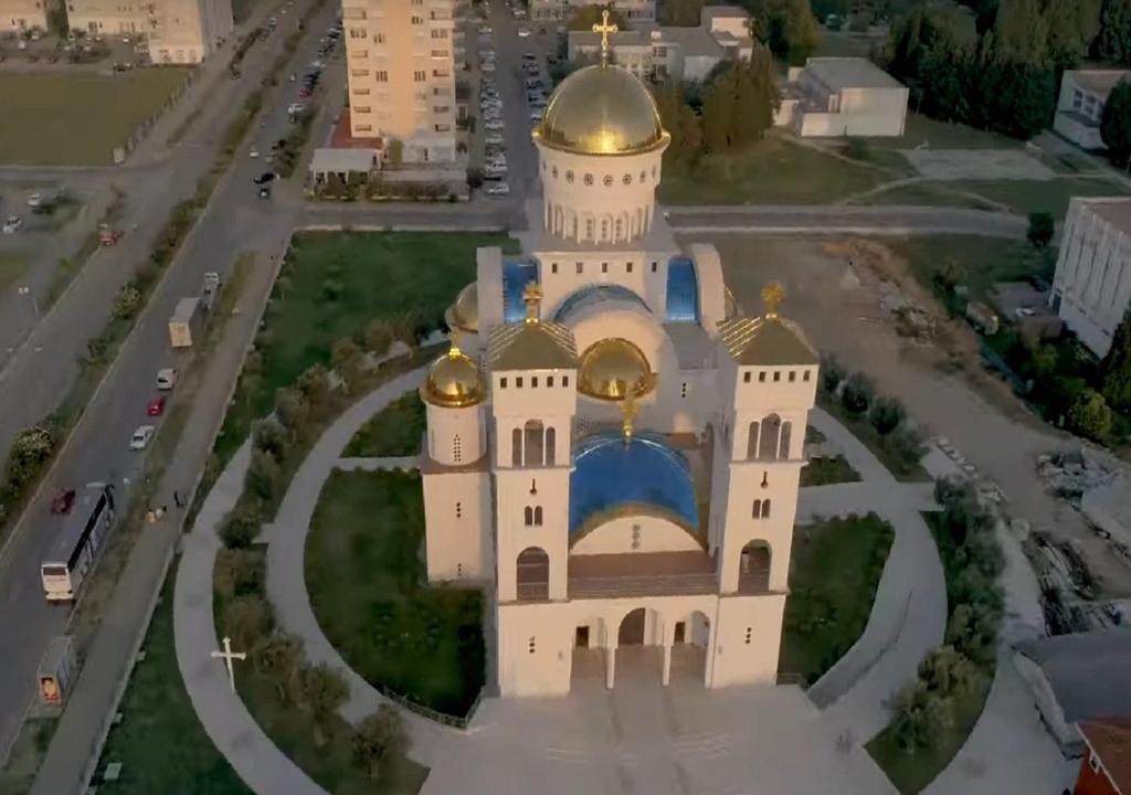 Бар: Studios Zoran Milosev