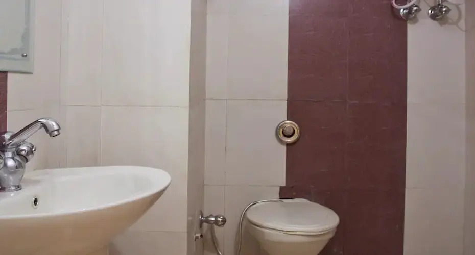 Харидвар: Hotel Suvidha Deluxe And Restaurant