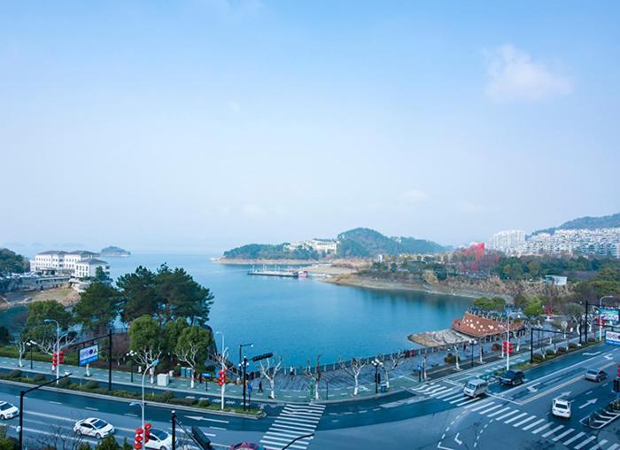 Ханчжоу: Maison New Century Hotel Qiandao Lake Hangzhou