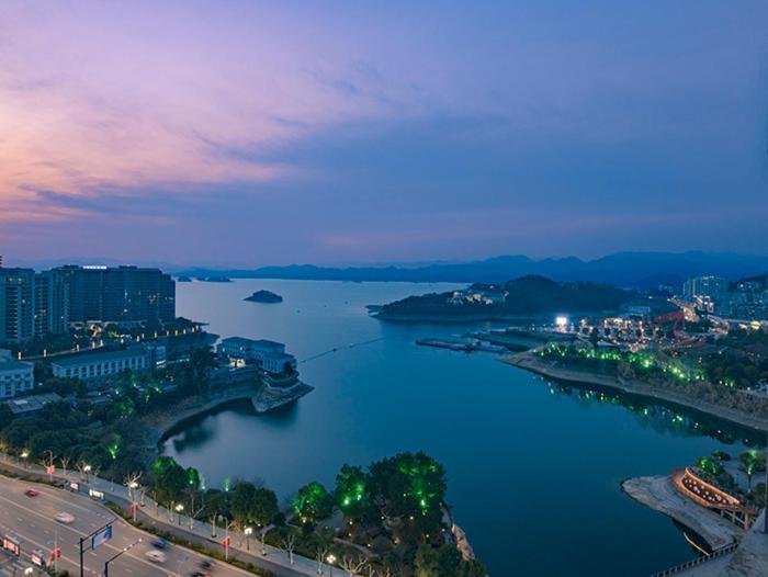 Ханчжоу: Maison New Century Hotel Qiandao Lake Hangzhou