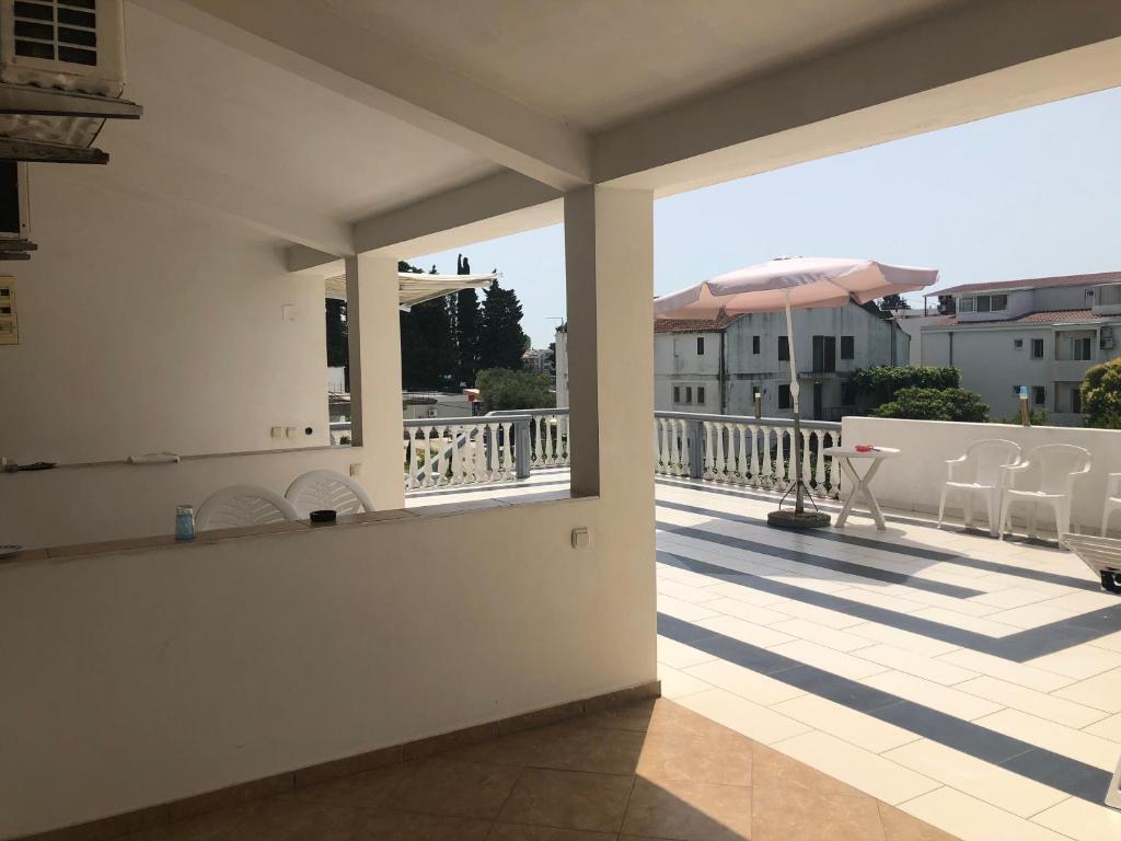Ульцинь: Apartments Kollari