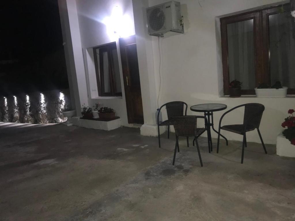 Ульцинь: Apartments Kollari