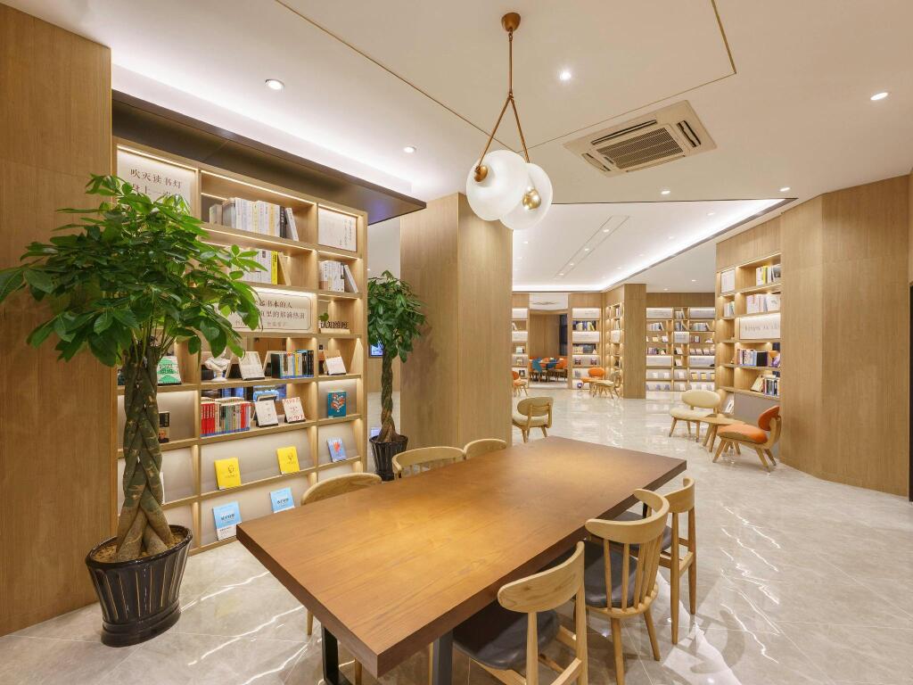 Инкоу: Hanting Hotel Dashiqiao Hada Middle Road