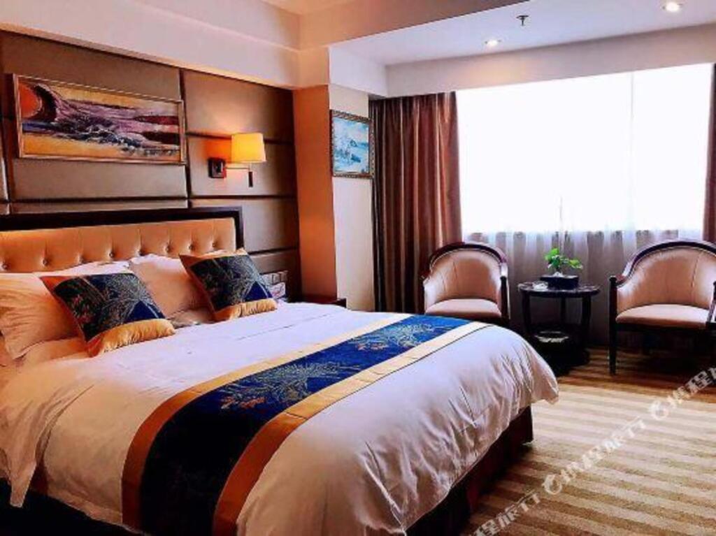 Дэян: Hongda Golden Bridge Hotel