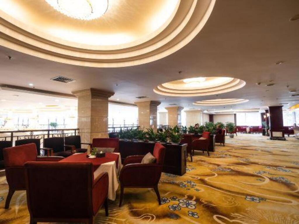Дэян: Hongda Golden Bridge Hotel