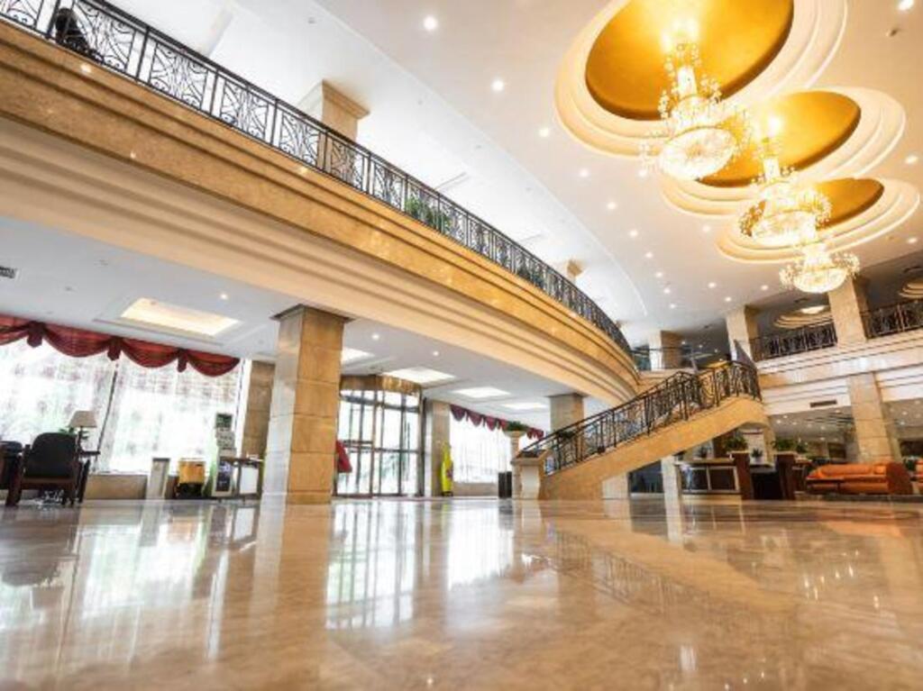 Дэян: Hongda Golden Bridge Hotel