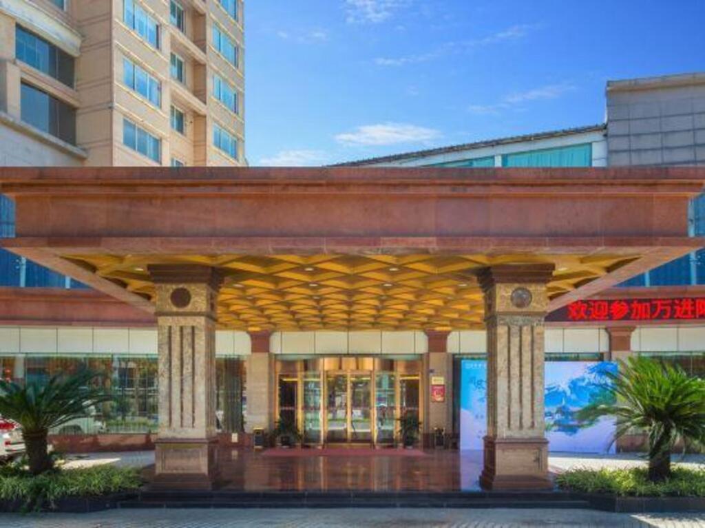 Дэян: Hongda Golden Bridge Hotel