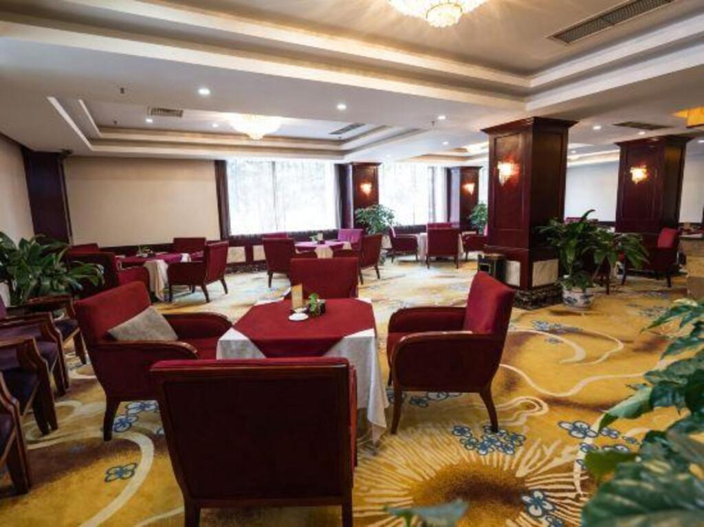 Дэян: Hongda Golden Bridge Hotel