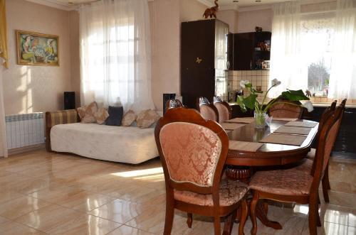 Даховская: Pin Guest House