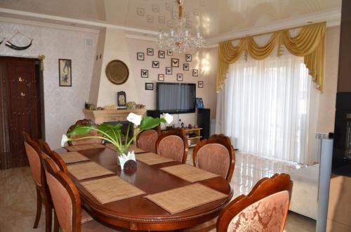 Даховская: Pin Guest House