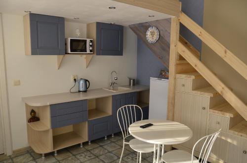 Даховская: Pin Guest House