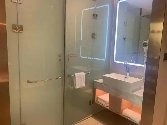 Хойчжоу: Vienna Hotel Guangdong Huizhou Yuanzhou
