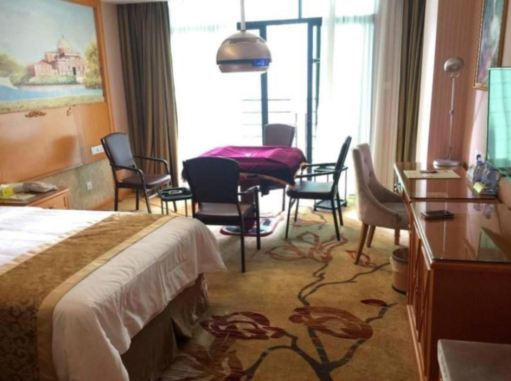 Хойчжоу: Vienna Hotel Guangdong Huizhou Yuanzhou