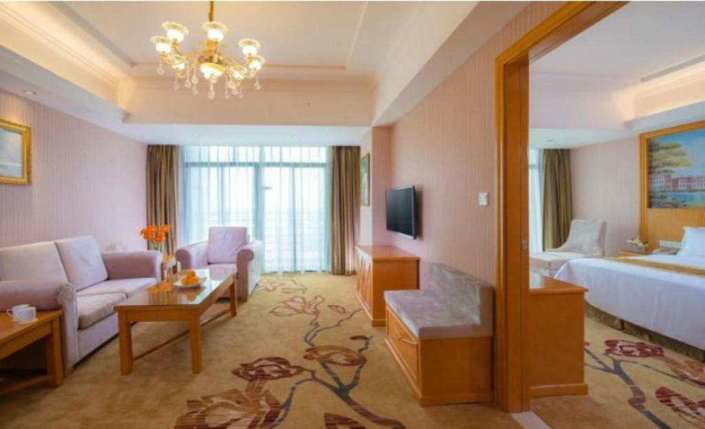 Хойчжоу: Vienna Hotel Guangdong Huizhou Yuanzhou