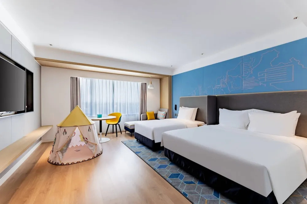 Хух-Хото: Holiday Inn Express Hohhot East Station, an IHG Hotel