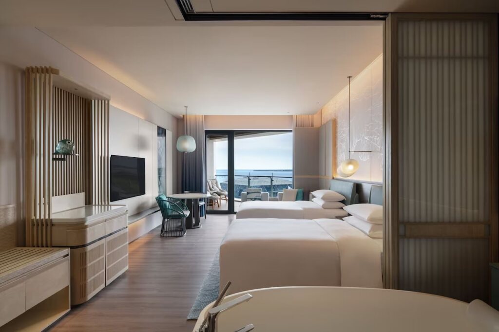 Циньхуандао: Qinhuangdao Marriott Resort