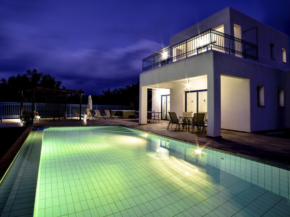 Sanders Azzurro - Perfect Villa w Private Pool — фото 3