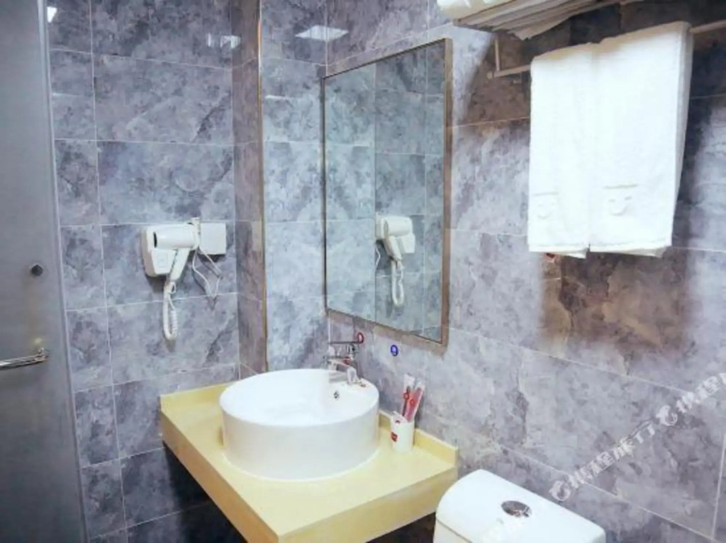 Чжэньцзян: Thank U hotel Jiangsu Zhenjiang Danyang Railway St