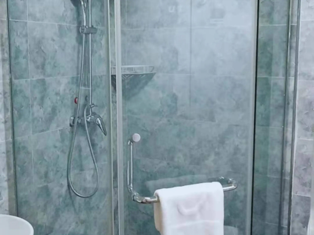 Чжэньцзян: Thank U hotel Jiangsu Zhenjiang Danyang Railway St
