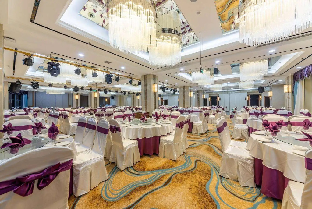 Чунцин: Days Hotel by Wyndham Chongqing Keyuan
