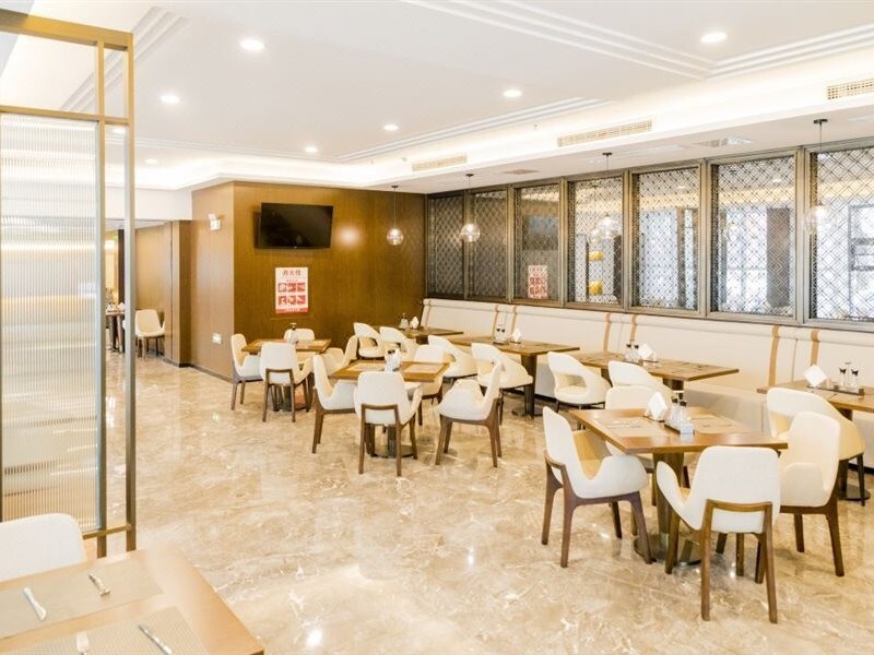 Аньцин: Jinjiang Metropolo Hotel Anqing High-speed Railway Station，Guangcai  7th street