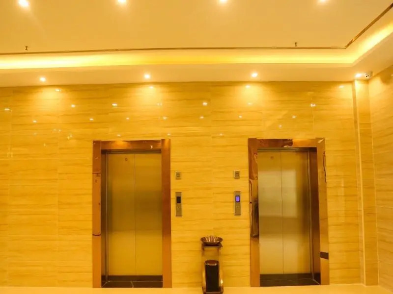 Аньцин: Greentree Inn Anqing Huaining County Development Z